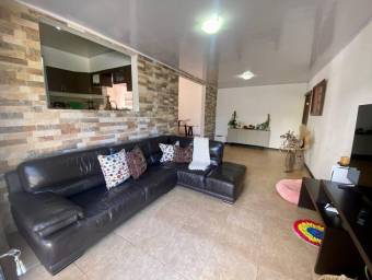 Venta de Casa en Desamparados, San José. RAH 24-1214