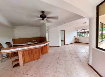 charming Dual House Property Your Gateway to Costa Rican Paradise in Quepos, Manuel Antonio!