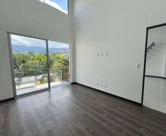 Apartamento a la venta en condominio ubicado en Santa Ana.