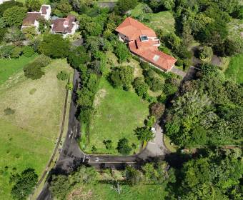 Lot for sale in Hacienda Los Bambúes condominium in Brasil de Mora, Ciudad Colón.