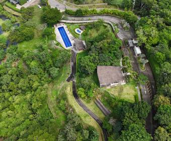 Lot for sale in Hacienda Los Bambúes condominium in Brasil de Mora, Ciudad Colón.
