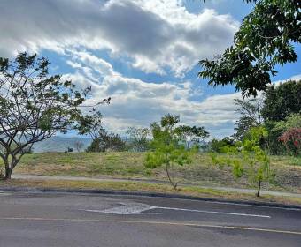 Lot for sale in Hacienda Los Bambúes condominium in Brasil de Mora, Ciudad Colón.