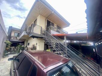 Se vende propiedad con 3 apartamentos en San Rafael Alajuela 25-198 Se vende propiedad con 3 apartamentos en San Rafael Alajuela 25-198