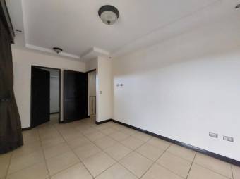 Se vende casa con patio en condominio de Montes de oca 25-1242 Se vende casa con patio en condominio de Montes de oca 25-1242