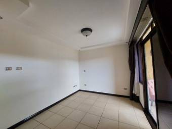 Se vende casa con patio en condominio de Montes de oca 25-1242 Se vende casa con patio en condominio de Montes de oca 25-1242