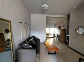 Se vende espaciosa casa en condominio de Ulloa Heredia 25-1446