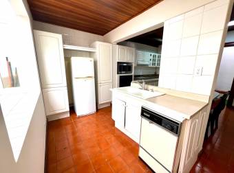 Versatile Investment Opportunity Main Residence & 2 Apartments 