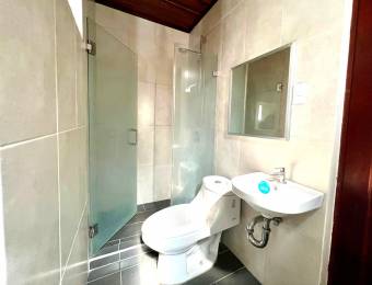 Versatile Investment Opportunity Main Residence & 2 Apartments 