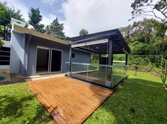 Se vende lujosa casa con amplio lote plano en Ángeles de Heredia 25-1255 Se vende lujosa casa con amplio lote plano en Ángeles de Heredia 25-1255