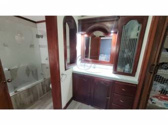 Se Vende Casa en Residencial, Altamonte, Curridabat.