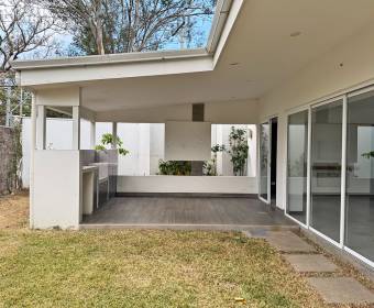 Casa a la venta en condominio Vía Horizonte en Bello Horizonte de Escazú. 