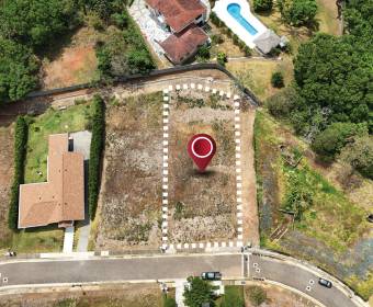 Lote a la venta en el condominio Hacienda Espavel en Las Vueltas de La Guacima, Alajuela.