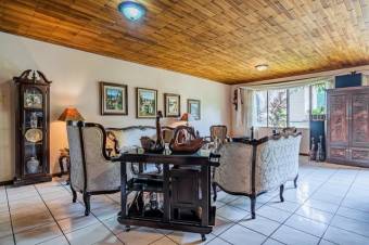 Se vende amplia finca con mas de 5,200m2 en Garita Alajuela 25-663