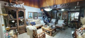 Se vende casa en Desamparados San José 26-1697