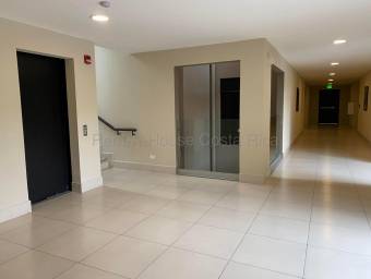 Se vende apartamento en Brasil Santa Ana 26-1696