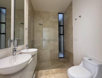 Casa moderna de lujo diseñada por arquitecto en Santa Ana Lindora #26-1654 GS