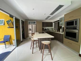 Casa en venta en Santa Ana con amplios espacios y amenidades ideales para disfrutar en familia #24-6 Casa en venta en Santa Ana con amplios espacios y amenidades ideales para disfrutar en familia #24-6