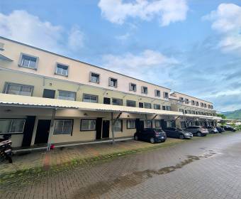  Apartment for sale in Bellavista Condominium, Alajuelita, San José. Bank-owned property.