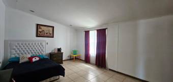 Casa impecable con uso mixto ideal para vivir o negocio en ubicación estratégica #26-1657 GS Casa impecable con uso mixto ideal para vivir o negocio en ubicación estratégica #26-1657 GS