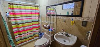 Casa impecable con uso mixto ideal para vivir o negocio en ubicación estratégica #26-1657 GS Casa impecable con uso mixto ideal para vivir o negocio en ubicación estratégica #26-1657 GS