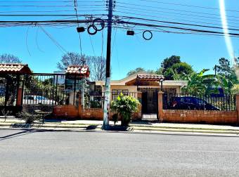 Se vende casa en San Pablo Heredia 26-1520