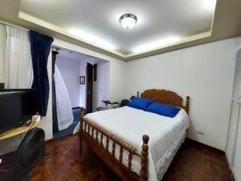 Se vende casa en Mata Redonda San José 23-1814