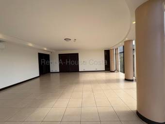 Apartamento de lujo en alquiler en zona céntrica #26-1637 GS Apartamento de lujo en alquiler en zona céntrica #26-1637 GS