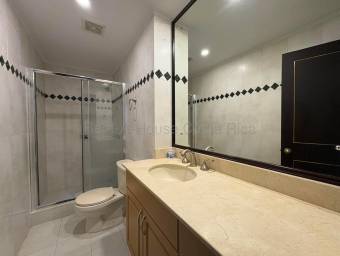 Apartamento de lujo en alquiler en zona céntrica #26-1637 GS Apartamento de lujo en alquiler en zona céntrica #26-1637 GS