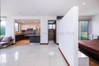 Se alquila apartamento en Escazú San José 26-1712