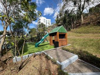 Se alquila apartamento en Escazú San José 26-1712