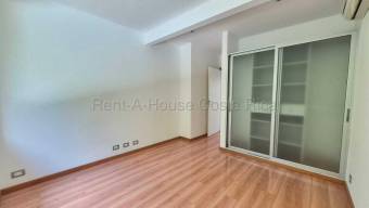 Venta casa moderna en cotizado condominio en Santa Ana Venta casa moderna en cotizado condominio en Santa Ana