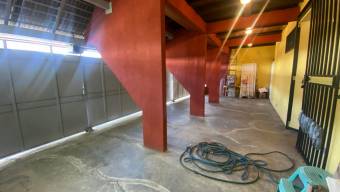 Se vende casa esquinera en Zapote San José 25-436