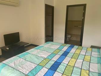 Se alquila apartamento en Santa Ana San José 26-1663