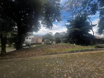 Se vende lote esquinero en Mora San José 26-1097