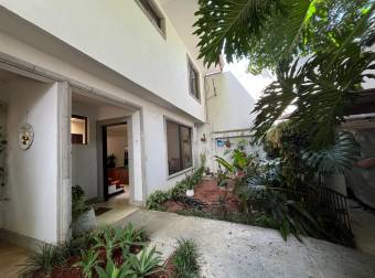 La casa de sus sueños en Escazú al mejor precio de la zona