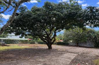 Se vende lote en Escazú San José 26-1100