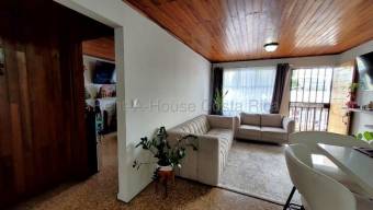 VENTA!!!!Apartamento recién remodelado en Tibás Centro