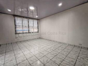 Apartamento de 2 habitaciones con cochera y ubicación estratégica #26-1719 GS