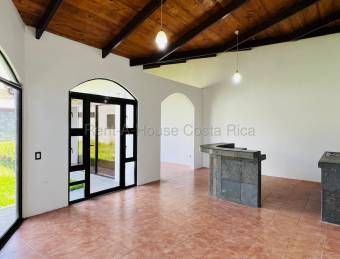 Casa con apartamento independiente y uso mixto oportunidad #26-1707 GS