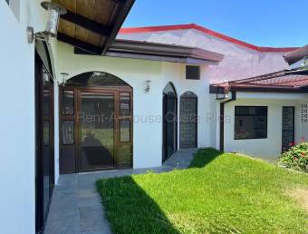 Casa con apartamento independiente y uso mixto oportunidad #26-1707 GS