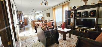 House for sale in San Francisco de Coronado, San José.