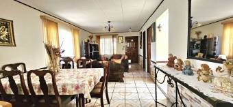 House for sale in San Francisco de Coronado, San José.