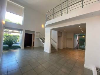 Venta de condominio de apartamentos en Escazú