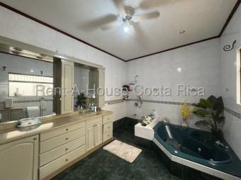 Venta de casa en Santa Ana, Alto de Las Palomas