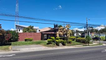 Venta de propiedad comercial en Zapote