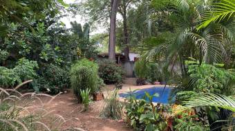 Propiedad encantadora en Surfside, a solo 800 metros de la costa.