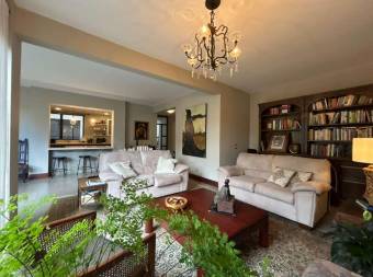 Se vende apartamento en San Rafael Escazú 26-1519