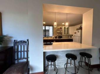 Se vende apartamento en San Rafael Escazú 26-1519