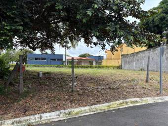 Se vende lote en Santa Ana San José 26-921