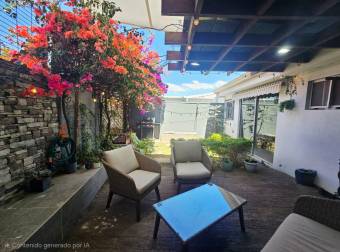 Venta de casa de una planta, hermosa, remodelada en Condominio, Hdia